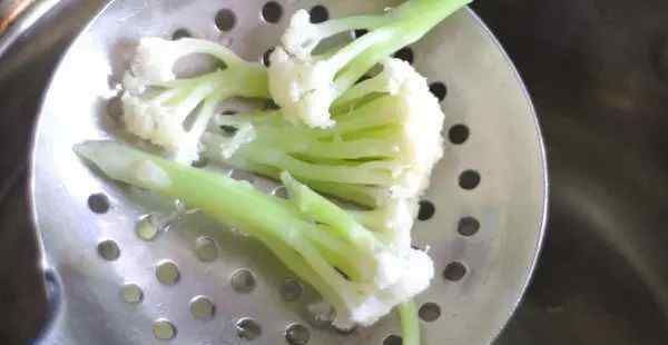 有机菜花怎么炒好吃 干锅有机花菜做法，简单好做特别好吃！