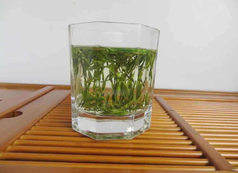 岳西茶叶 岳西多少茶叶遭贱卖？我们的营销离“国宾礼茶”形象还有多远？