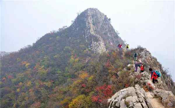 狗牙山 北京狗牙山一女驴友坠崖受伤！玩户外不是旅行，安全意识很重要！