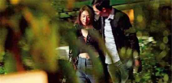 陈绮贞男友 陈绮贞与新男友街吻，原本是场浪漫的爱情，却不知对方是已婚男？