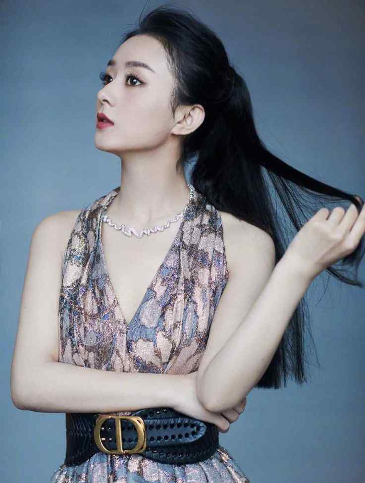 naieve 赵丽颖少女感示范，谁说高马尾是巴掌脸的专利？