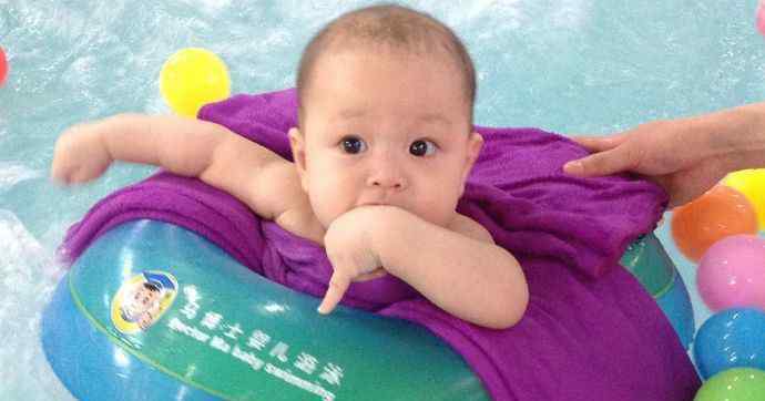 婴幼儿游泳馆开业 一个月的时间，婴儿游泳馆营业额疯长10万＋，他们是这样做的