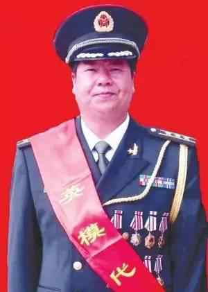 英雄人物故事 【英雄故事】一个参战19次毙敌56人9次荣立战功的英雄人物