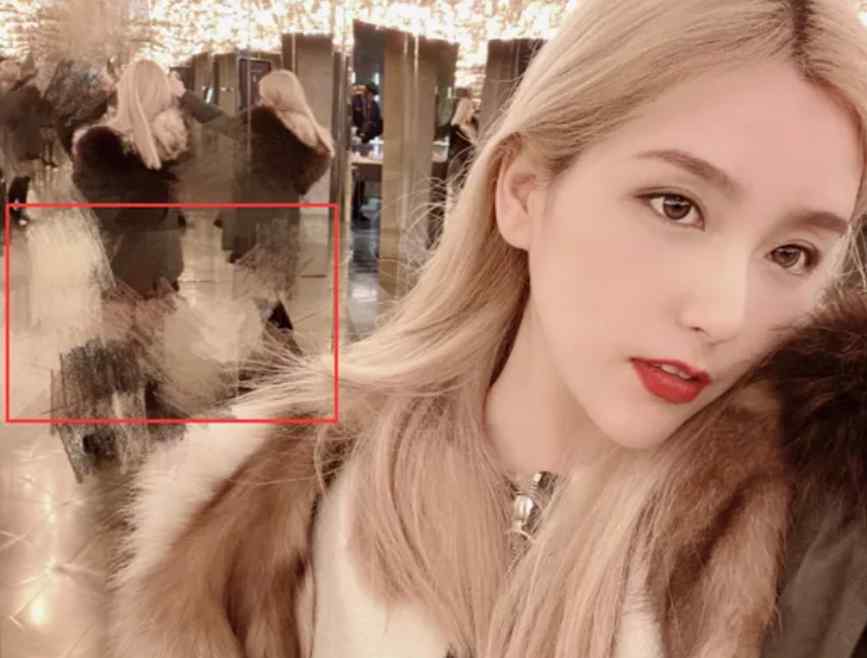 rita微博 Rita微博晒照，却没想遭背后是镜子出卖，粉丝：不打码都不行了