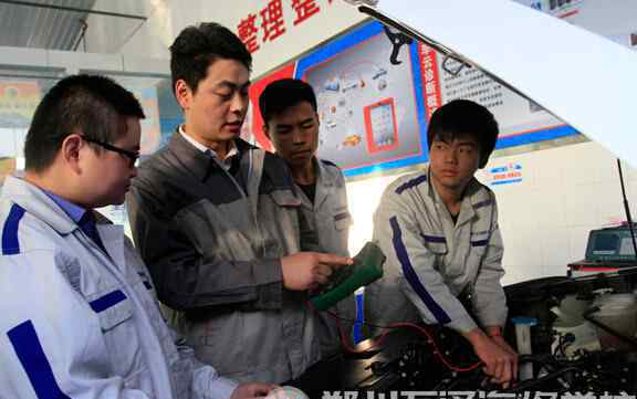 学汽车维修哪个学校好 学汽修哪个学校好 郑州技校排行榜