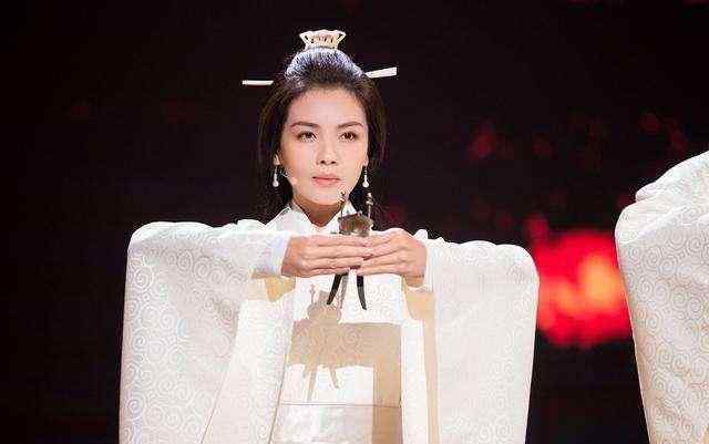 妇好传奇 千年古尸妇好，容貌复原后，惊艳了考古专家：历史第一美人！