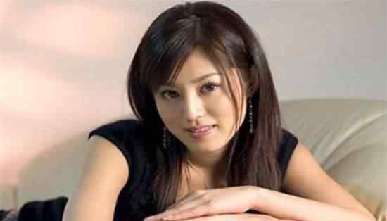 潘阳照片 潘阳和她老公离婚了吗 被传去世是怎么回事