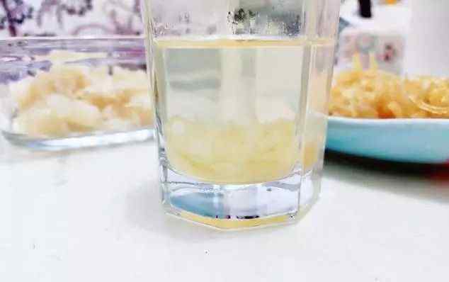 自制蜂蜜柚子茶 自制蜂蜜柚子茶了解一下！这下柚子皮也不浪费了