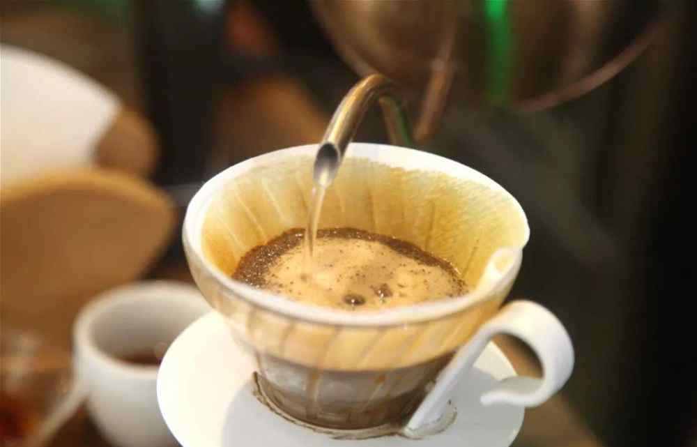 咖啡豆磨完是煮还是冲 为什么单品咖啡要用手冲方式冲煮？