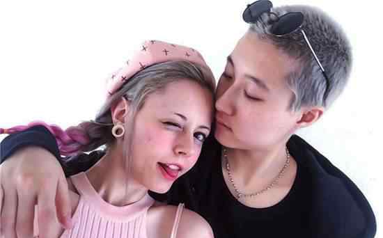 成龙小龙女事件 成龙私生小龙女结婚 成龙小龙女事件
