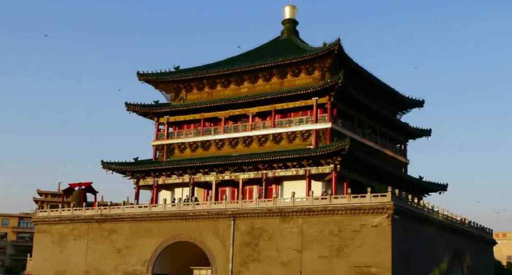 西安摔碗酒在哪里 西安红极一时的摔碗酒，究竟有着什么样的来历？