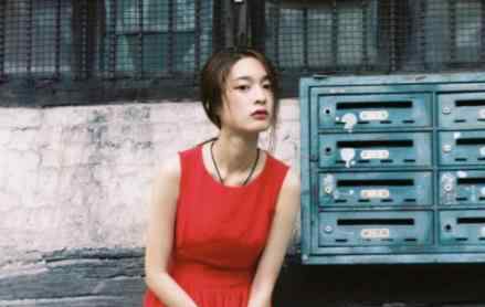 绑架女人 被爱情绑架的女人，真可怜