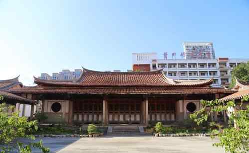 莆田三清殿 福州华林寺，宁波保国寺并称为江南古建之华，福建省莆田三清殿