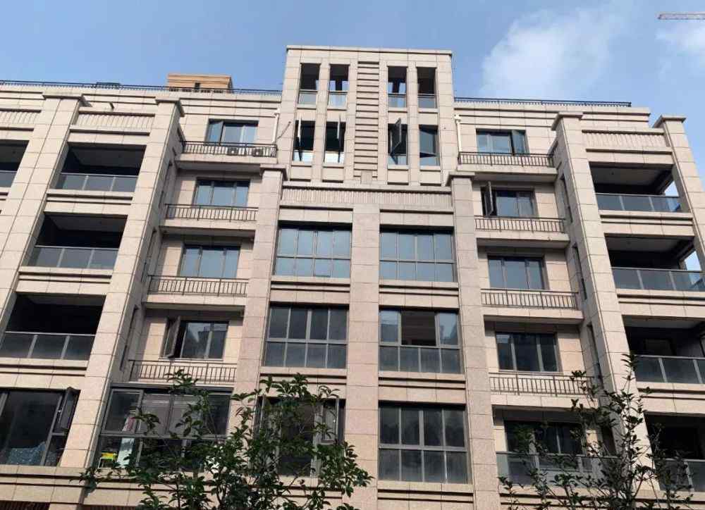 恒辉假日广场 惨！南京这家楼盘卖了6年，还没卖完……
