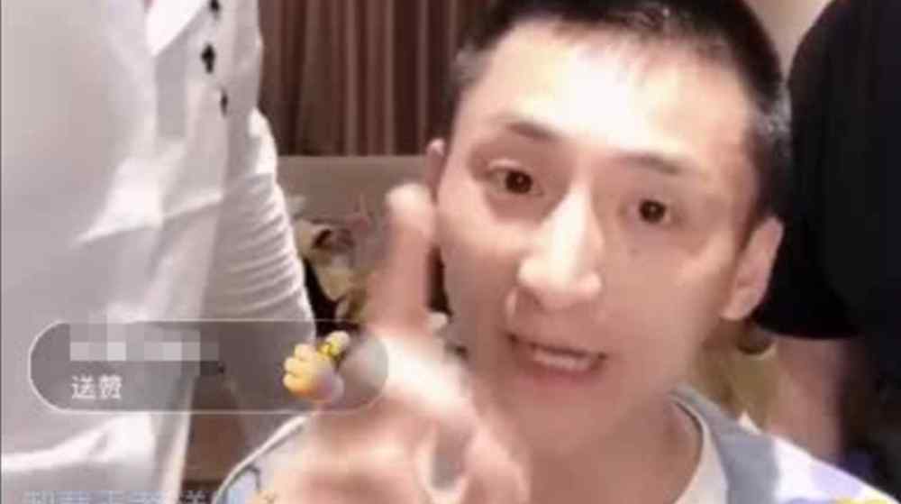 铁岭小辉 “网红”现场意外，铁岭小辉与刘老板大打出手，辛有志反对利益师徒关系！