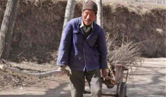精神病的真相是鬼 传说精神病一般都是神仙转世真假，精神病其实就是丢了魂吗？