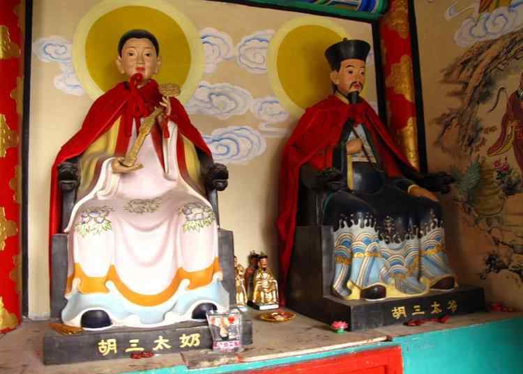 胡仙 胡三太爷庙在青岛哪里，胡三太爷和胡仙爷谁大