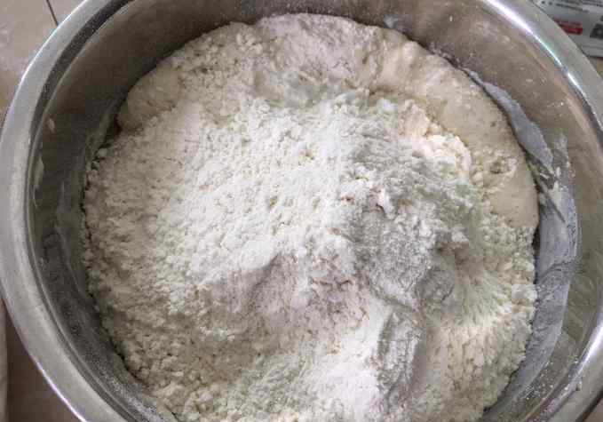 老面肥发面 发面，你还用酵母粉？80岁外婆一直用它，馒头香软筋道，又大又白