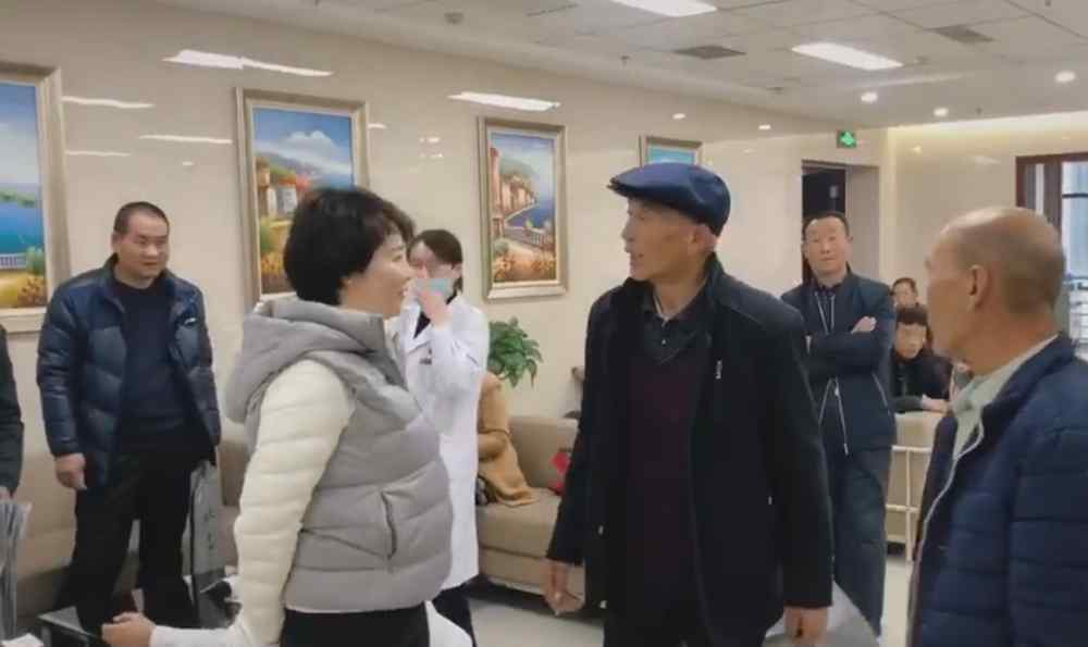 袁立怀孕 46岁袁立怀孕？离婚两次，前男友娶张怡宁，嫁小11岁老公后获幸福
