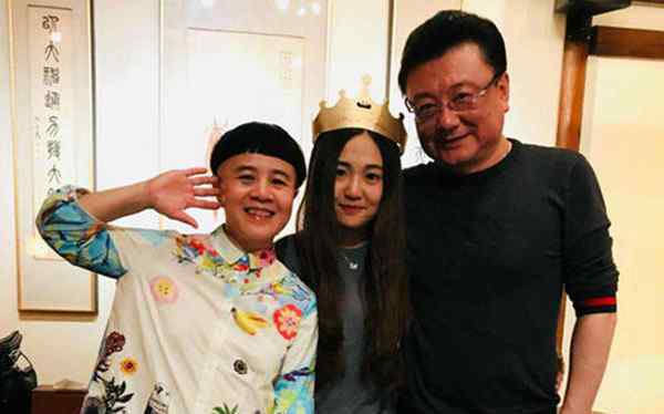 王宁刘纯燕 王宁与大学女神合唱惹刘纯燕醋意大发，婚后30年夫妻感情一目了然