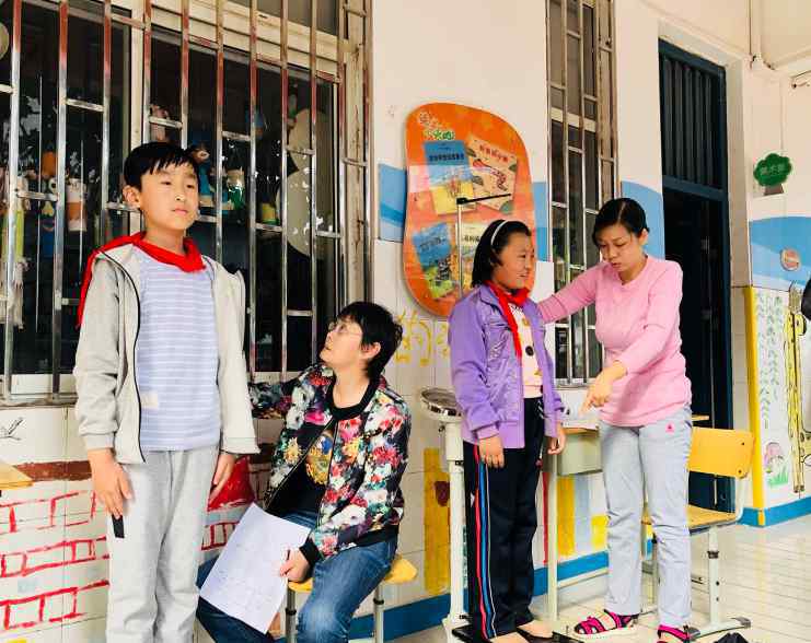 青少年身高体重标准表2019 最新2019版儿童身高体重标准表出炉，宝妈们快来看看你家娃达标了吗？