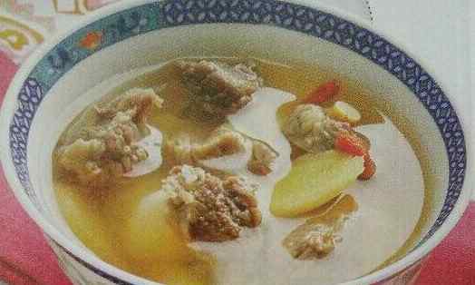 羊排怎么炖好吃没腥味 告诉你一个炖羊肉秘方，汤中加“它”，又滋补又鲜美，无膻腥味