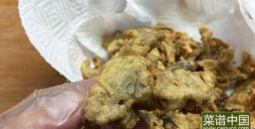 炸鲜蘑的做法 炸蘑菇的做法 步骤