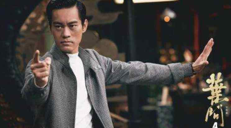 陈国坤李小龙对比照 没有比陈国坤更像李小龙的演员了？在《叶问4》里，他才是“神还原”