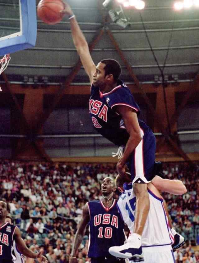 卡特死亡之扣高清 卡特死亡之扣记忆永存，Nike Shox BB4经典永存！