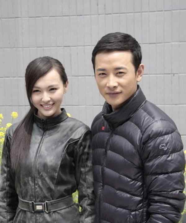 唐嫣的胸 唐嫣的胸部被强吻图片，唐嫣和白百何关系不和真相