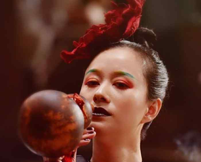 少儿不宜的网站 少儿不宜的4部网剧，“删减”片段超多，00后请自动走开！