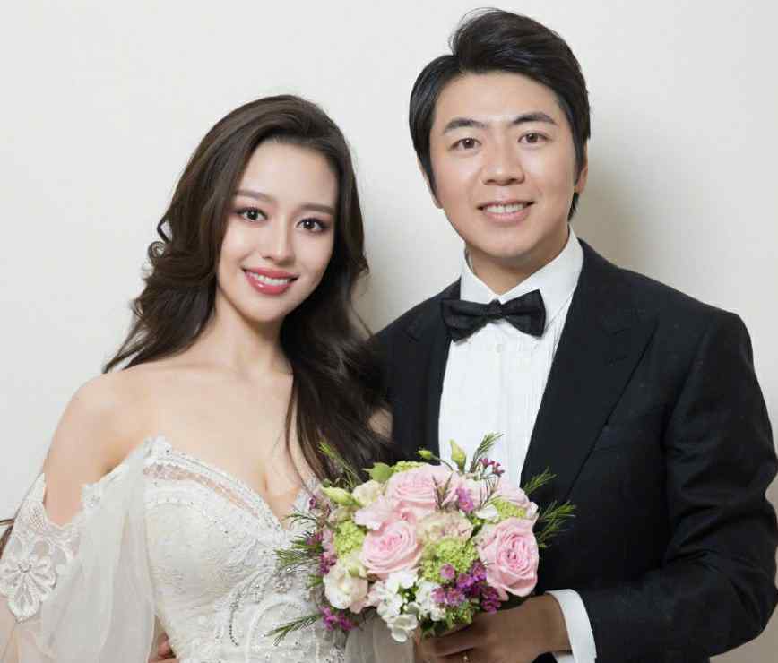 吉娜图片 18岁吉娜照片曝光，被称撞脸郎朗，果然“夫妻相”不是说说而已