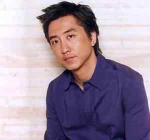 庾澄庆显赫家世 庾澄庆：华语乐坛另类唱作人，“音乐老顽童”不为人知的家世背景文章配图