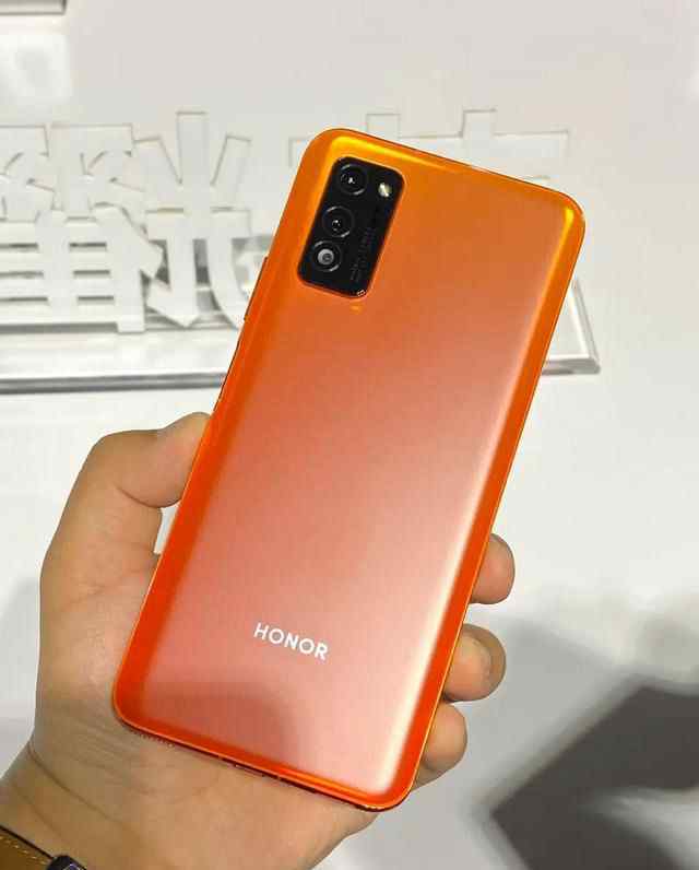 v30荣耀 荣耀V30上手两天后，总算了解它了，谈谈真实优缺点！