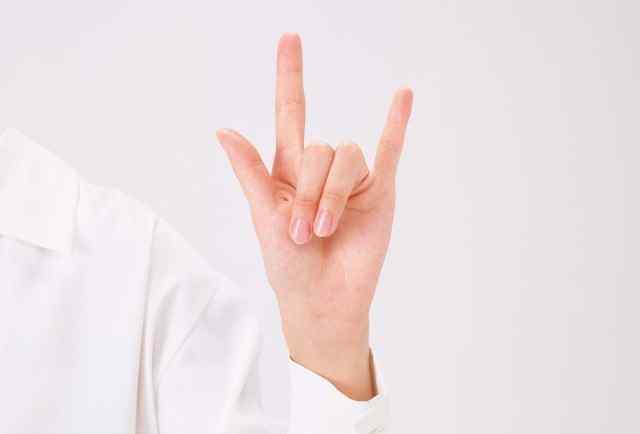 手指短怎么变长 怎么让手指变得修长 简单方法助你如愿