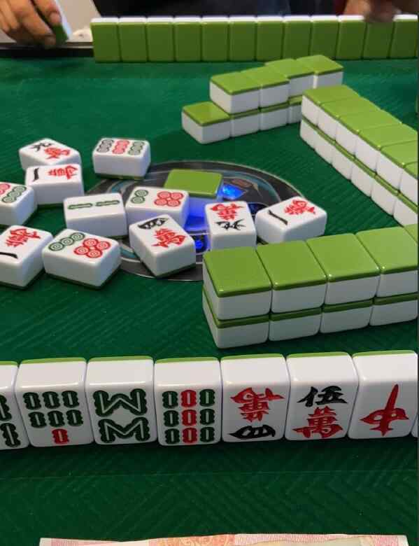 打牌老输怎么办 打麻将方位怎么坐容易赢，打麻将老是输怎么办？