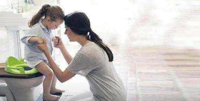 奶粉不耐受的大便图片 新手妈妈最烦心的事：宝宝不拉便便怎么办？这里有高招