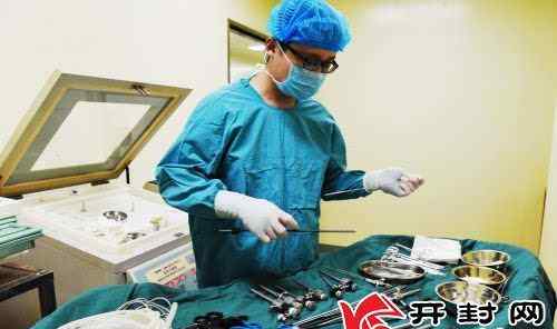 白衣天使的风采 白衣天使的笑容更灿烂 生命守望者风采实录