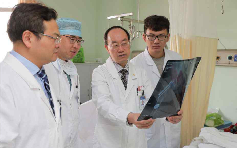 股骨头坏死植骨术 精准植骨技术助力攻克股骨头坏死最后1CM难关