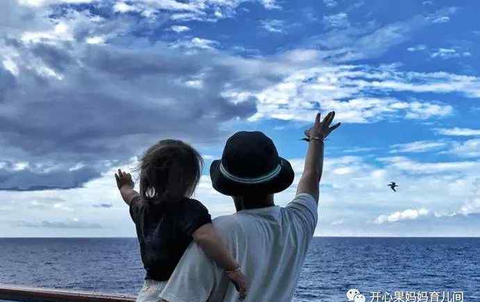 最年轻的外婆 “最年轻姥姥”上线，网友：真不是宝妈或继外婆？保养秘诀可借鉴