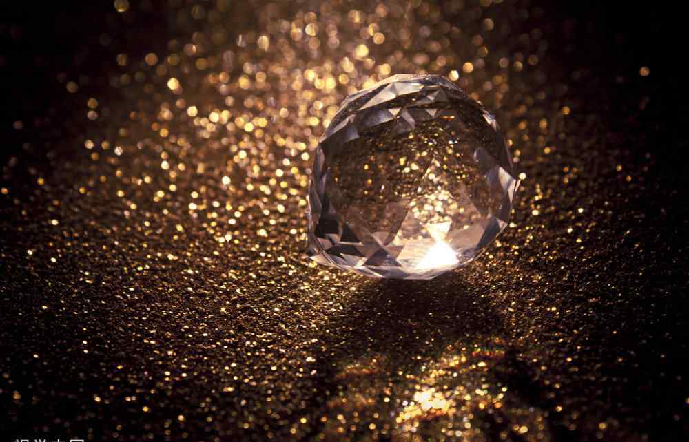 水晶有灵性是不是迷信 维诺拉：水晶有灵性是迷信吗？为什么有的人可以感受到水晶的能量，有的却不