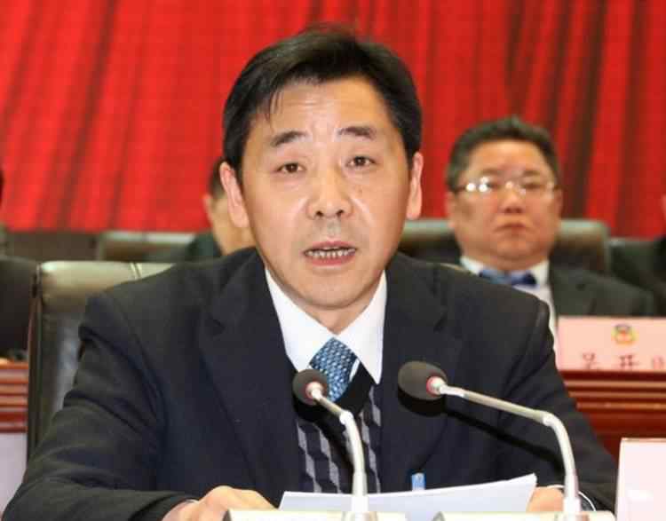 南江县人事局 四川一名博士厅官被“双开”：学历造假 曾表示“不要黑色的GDP”