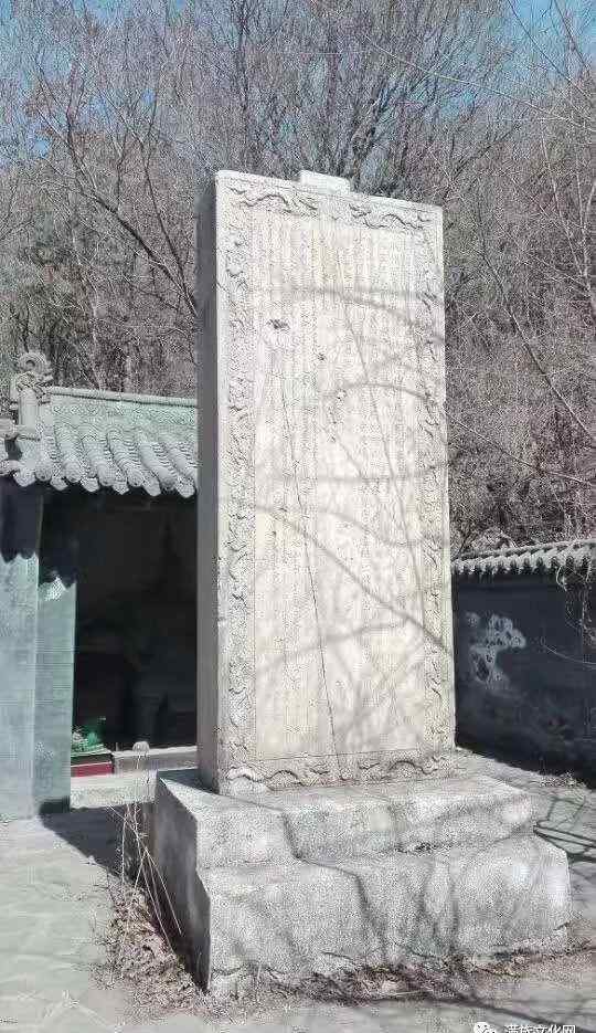 杜度 本溪市有一座杜度祠，纪念清初名将多罗安平贝勒杜度