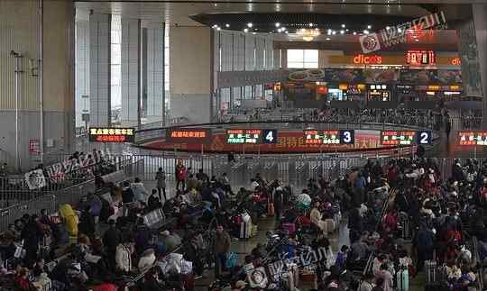 成都火车站 沸腾67年的成都火车北站“慢”了下来 预计2024年全新迎客