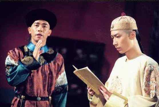 热血小宝 主角那么多，那么厉害，为什么金庸就偏爱痞子韦小宝？文章配图
