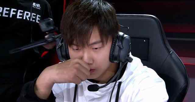 杀手日记3 王者荣耀：AG超玩会本应零封QG，Fly狂铁力挽狂澜赢得一分
