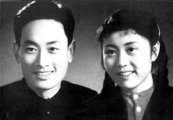 明星夫妻照片 新中国22大电影明星夫妻照，张张郎才女貌，快收藏！