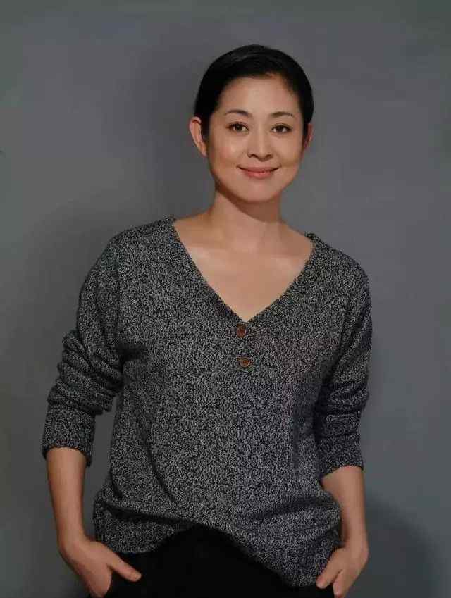 陈凯歌结几次婚 倪萍3次婚姻5段感情，曾和陈凯歌同居6年，却被怀孕的陈红插足