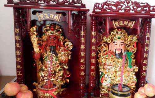 财神方位今日 财神方位是面向还是背向？财神爷摆放位置脸朝向揭秘