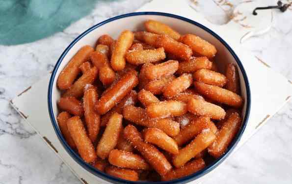 江米条怎么做 传统零食江米条做法，1包糯米饭可以做好几斤，又酥又香